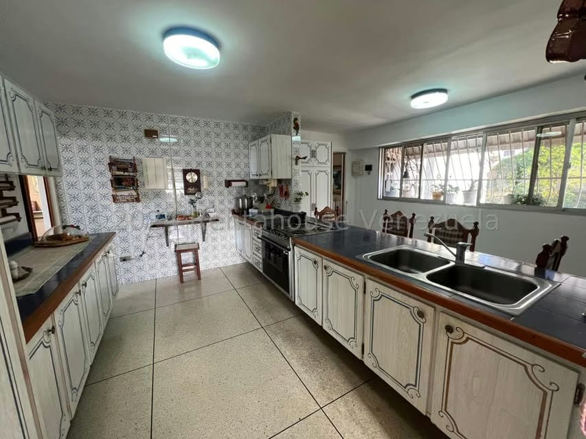 Apartamento (1 Nivel) en Venta en Colinas de Bello Monte, Distrito Metropolitano - 31