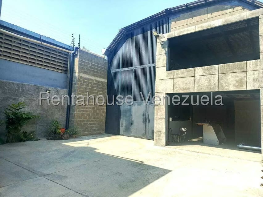 Comercial (Galpon - Deposito) en Venta en Centro, Lara - 2