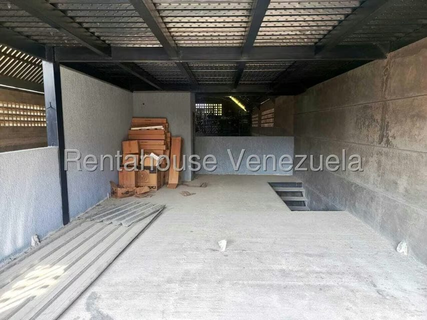 Comercial (Galpon - Deposito) en Venta en Centro, Lara - 12
