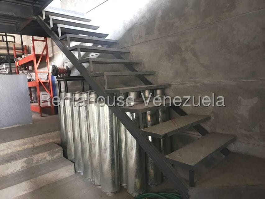 Comercial (Galpon - Deposito) en Venta en Centro, Lara - 15