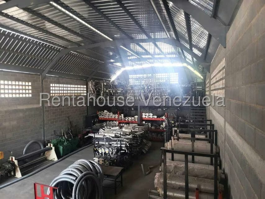 Comercial (Galpon - Deposito) en Venta en Centro, Lara - 16