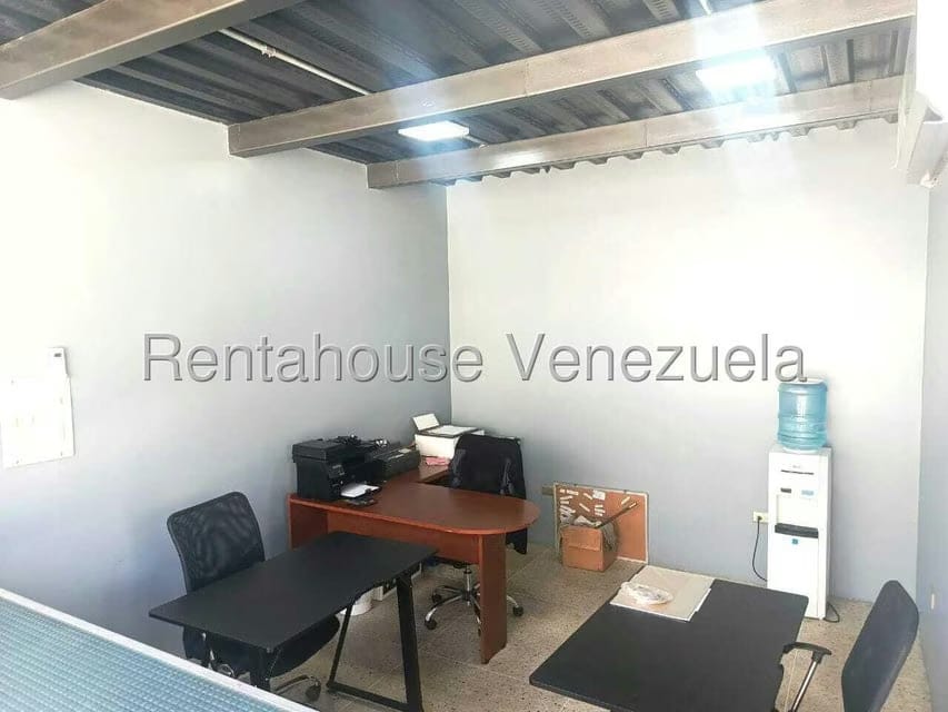 Comercial (Galpon - Deposito) en Venta en Centro, Lara - 25