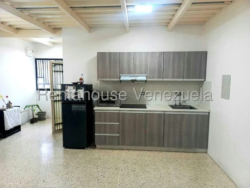 Comercial (Galpon - Deposito) en Venta en Centro, Lara - 28