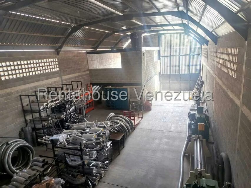 Comercial (Galpon - Deposito) en Venta en Centro, Lara - 4