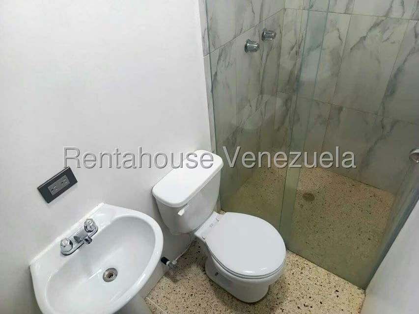 Comercial (Galpon - Deposito) en Venta en Centro, Lara - 33