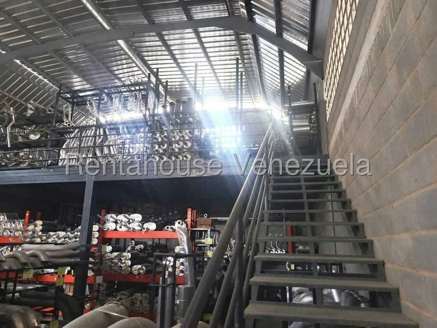 Comercial (Galpon - Deposito) en Venta en Centro, Lara - 8