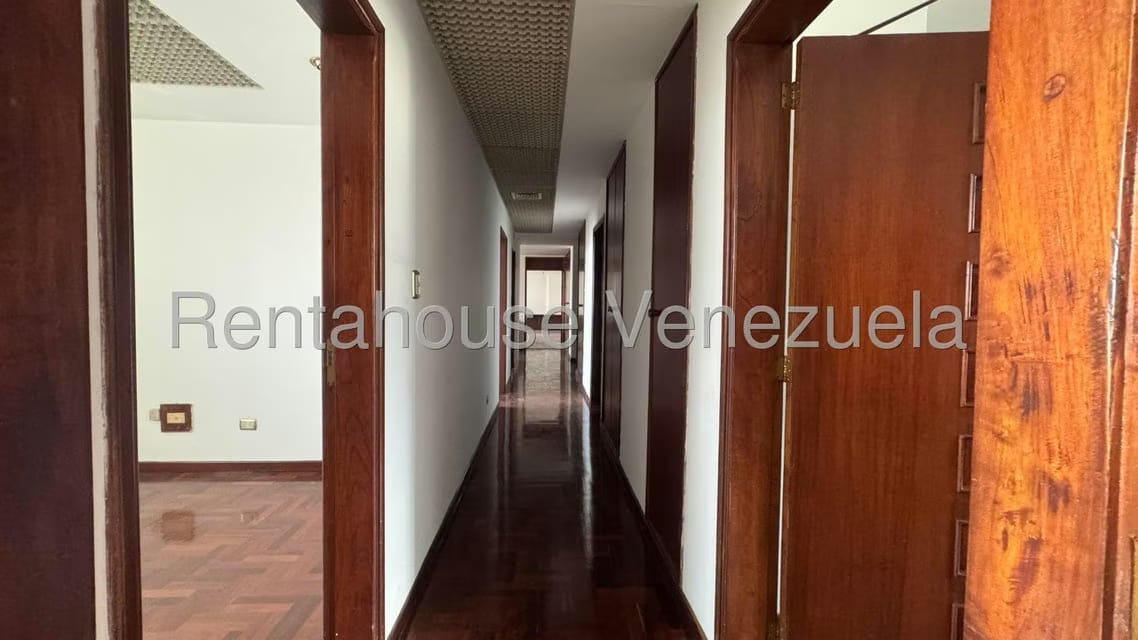 Comercial (Local Comercial) en Venta en Parroquia Catedral, Distrito Metropolitano - 20