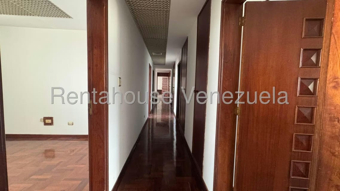 Comercial (Local Comercial) en Venta en Parroquia Catedral, Distrito Metropolitano - 22