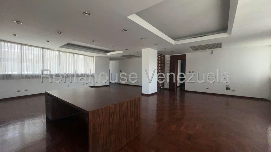 Comercial (Local Comercial) en Venta en Parroquia Catedral, Distrito Metropolitano - 34