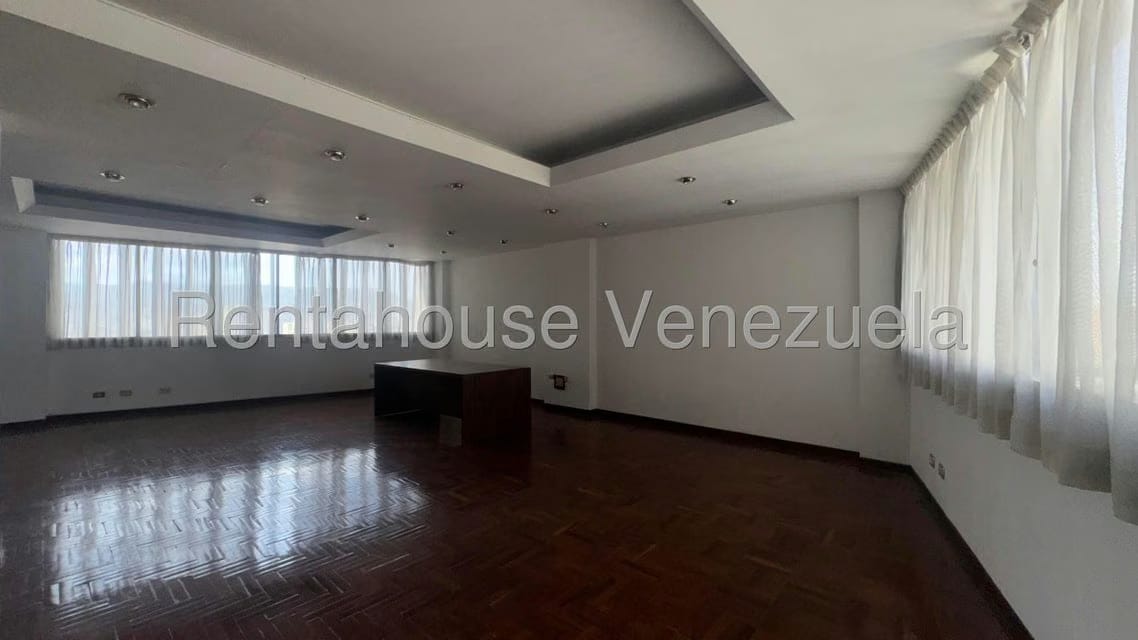 Comercial (Local Comercial) en Venta en Parroquia Catedral, Distrito Metropolitano - 37
