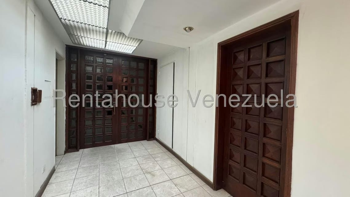 Comercial (Local Comercial) en Venta en Parroquia Catedral, Distrito Metropolitano - 6