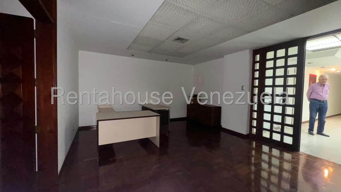 Comercial (Local Comercial) en Venta en Parroquia Catedral, Distrito Metropolitano - 7