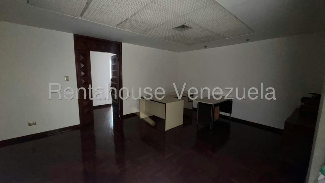Comercial (Local Comercial) en Venta en Parroquia Catedral, Distrito Metropolitano - 10