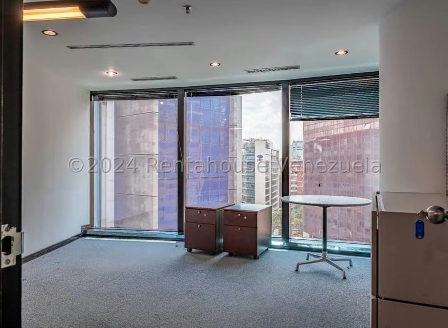 Comercial (Oficina) en Venta en El Rosal, Distrito Metropolitano - 15