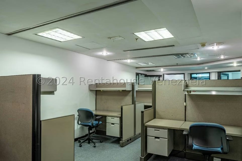 Comercial (Oficina) en Venta en El Rosal, Distrito Metropolitano - 17