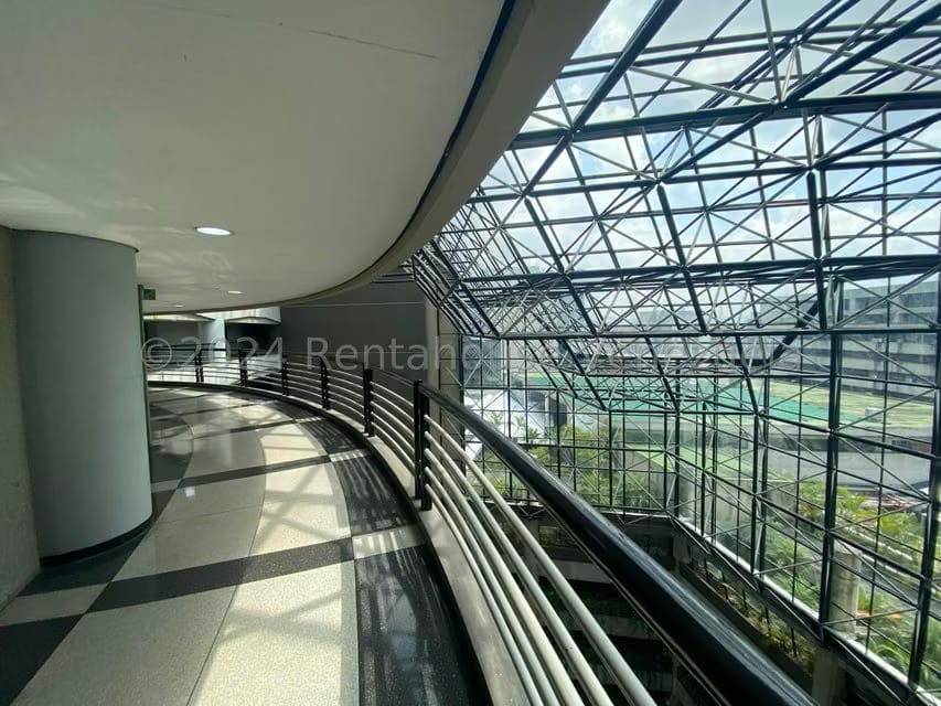 Comercial (Oficina) en Venta en El Rosal, Distrito Metropolitano - 3