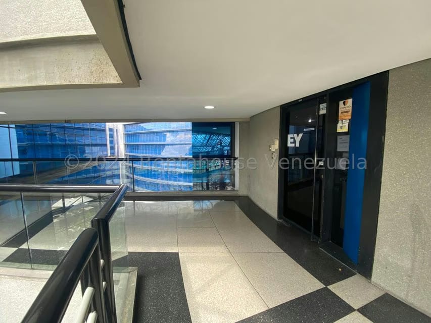 Comercial (Oficina) en Venta en El Rosal, Distrito Metropolitano - 4