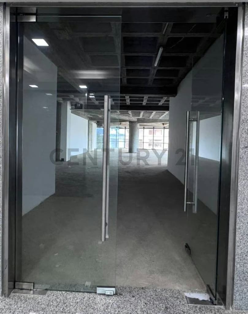 Oportunidad unica en las mercedes, oficina en venta - 5