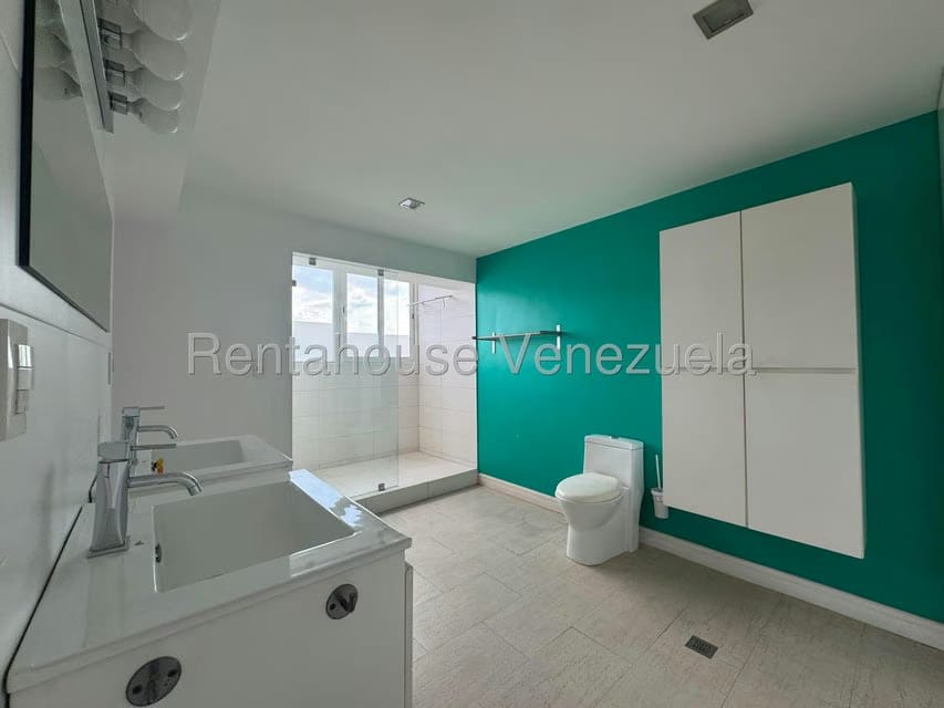 Apartamento (1 Nivel) en Venta en Colinas de Bello Monte, Distrito Metropolitano - 29