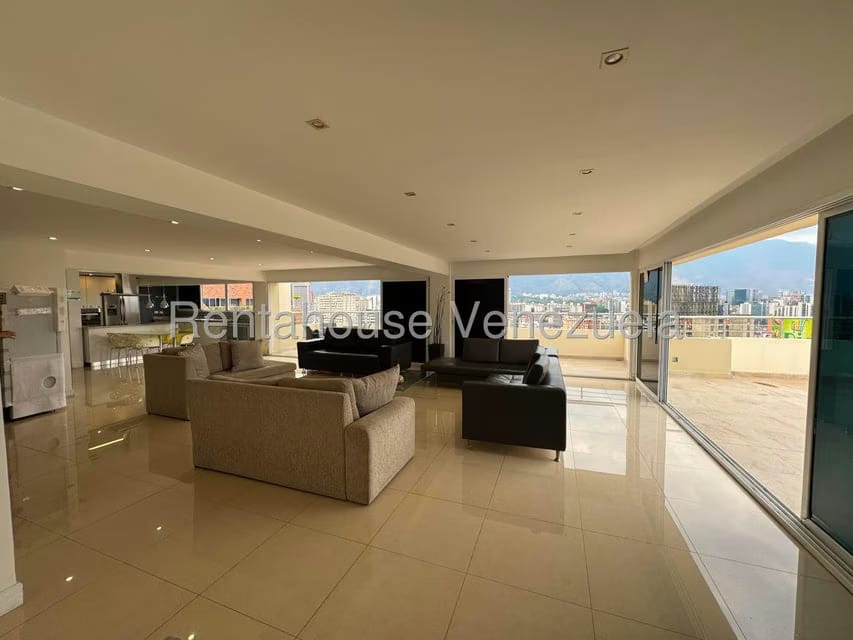 Apartamento (1 Nivel) en Venta en Colinas de Bello Monte, Distrito Metropolitano - 34
