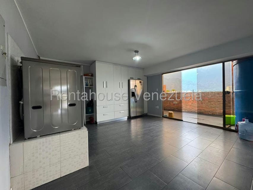 Apartamento (1 Nivel) en Venta en Colinas de Bello Monte, Distrito Metropolitano - 9