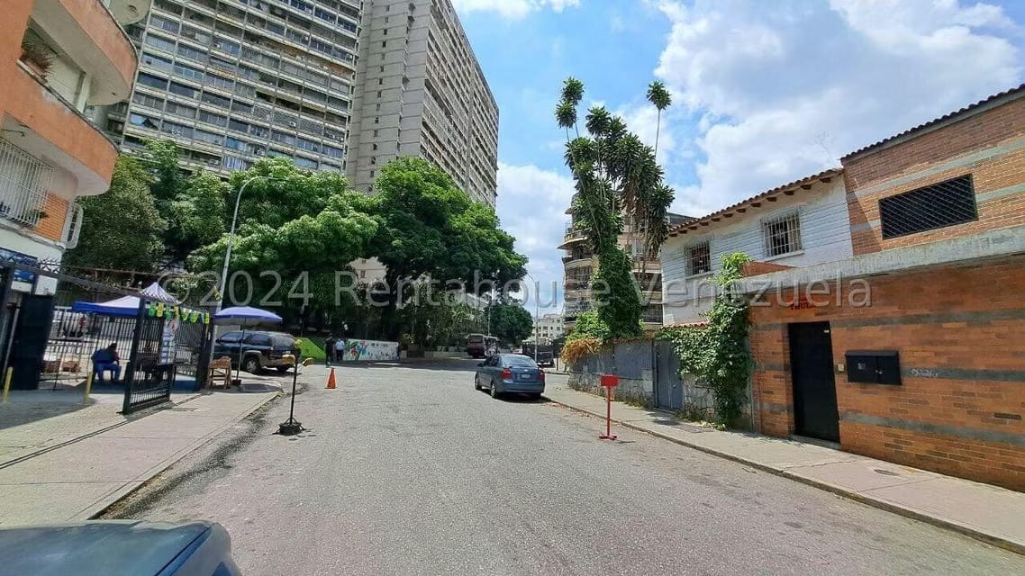 Comercial (Oficina) en Venta en Bello Monte, Distrito Metropolitano - 2