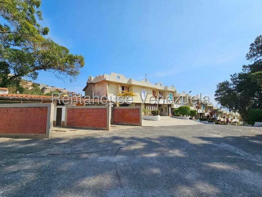Comercial (Posada) en Venta en El Junquito, Distrito Metropolitano - 106