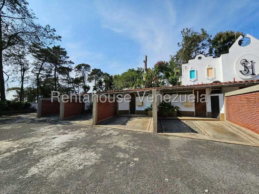 Comercial (Posada) en Venta en El Junquito, Distrito Metropolitano - 107
