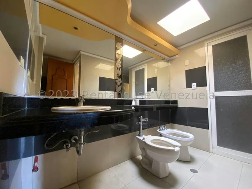 Comercial (Posada) en Venta en El Junquito, Distrito Metropolitano - 60