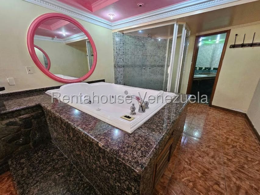 Comercial (Posada) en Venta en El Junquito, Distrito Metropolitano - 77