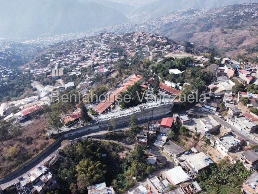 Comercial (Posada) en Venta en El Junquito, Distrito Metropolitano - 91
