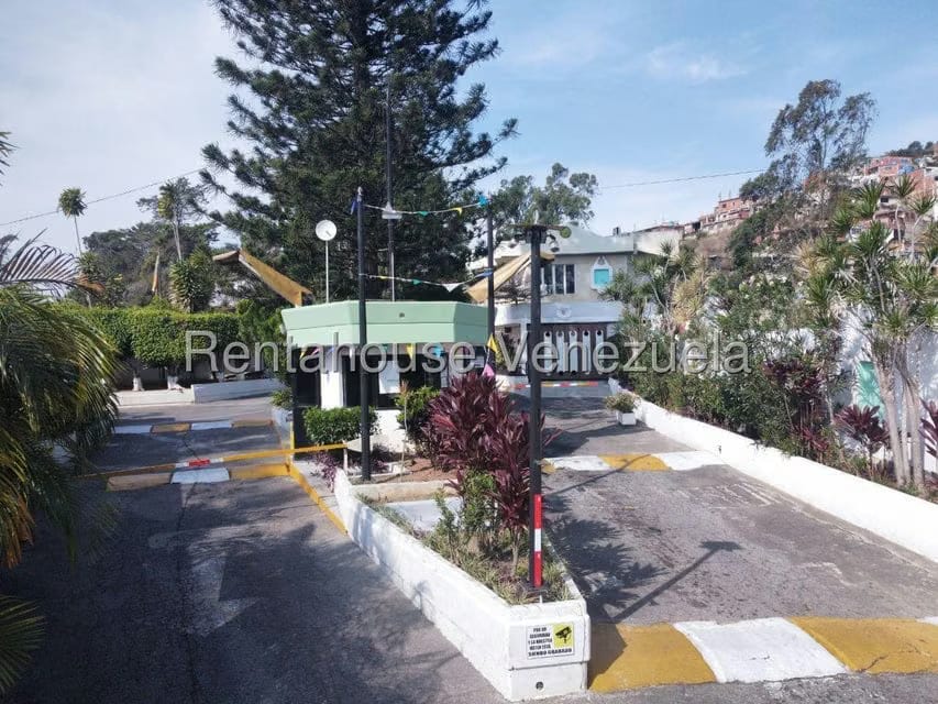 Comercial (Posada) en Venta en El Junquito, Distrito Metropolitano - 93