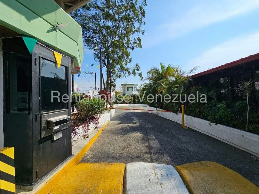 Comercial (Posada) en Venta en El Junquito, Distrito Metropolitano - 97