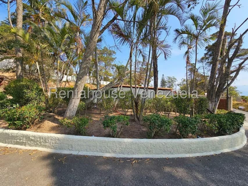 Comercial (Posada) en Venta en El Junquito, Distrito Metropolitano - 100