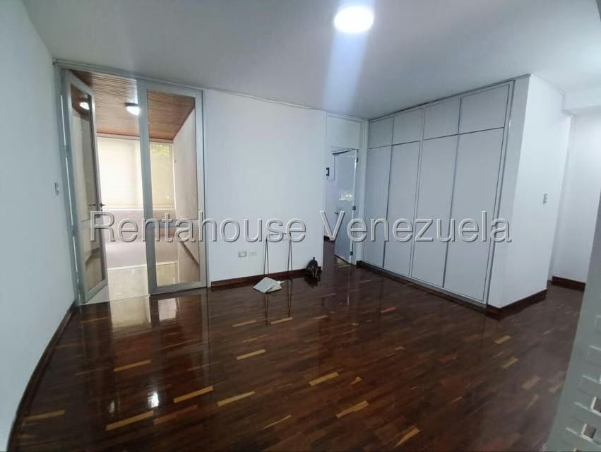 Apartamento (1 Nivel) en Venta en La Castellana, Distrito Metropolitano - 24