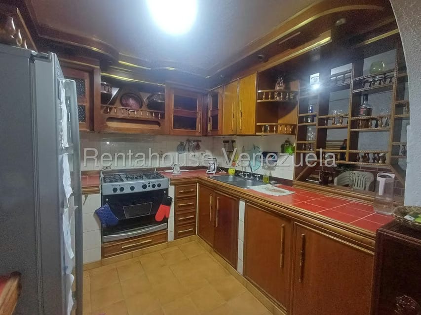Casa (Multipes Niveles) en Venta en Catia, Distrito Metropolitano - 13