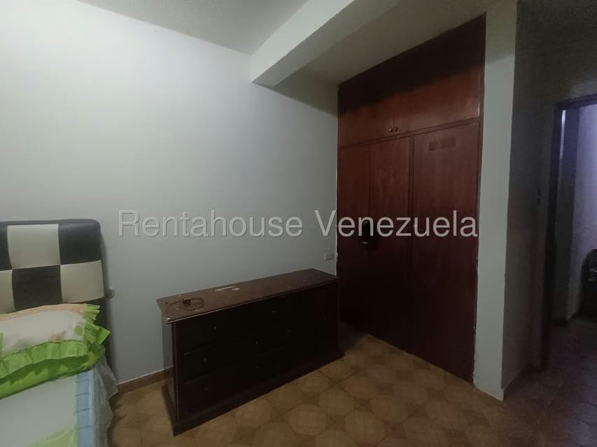 Casa (Multipes Niveles) en Venta en Catia, Distrito Metropolitano - 21