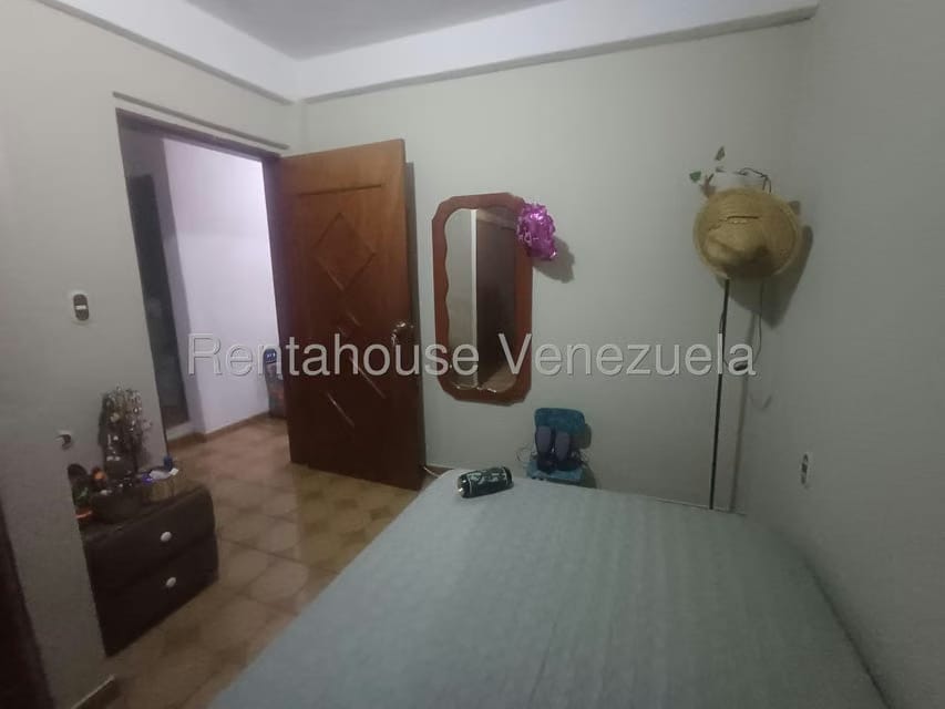 Casa (Multipes Niveles) en Venta en Catia, Distrito Metropolitano - 28