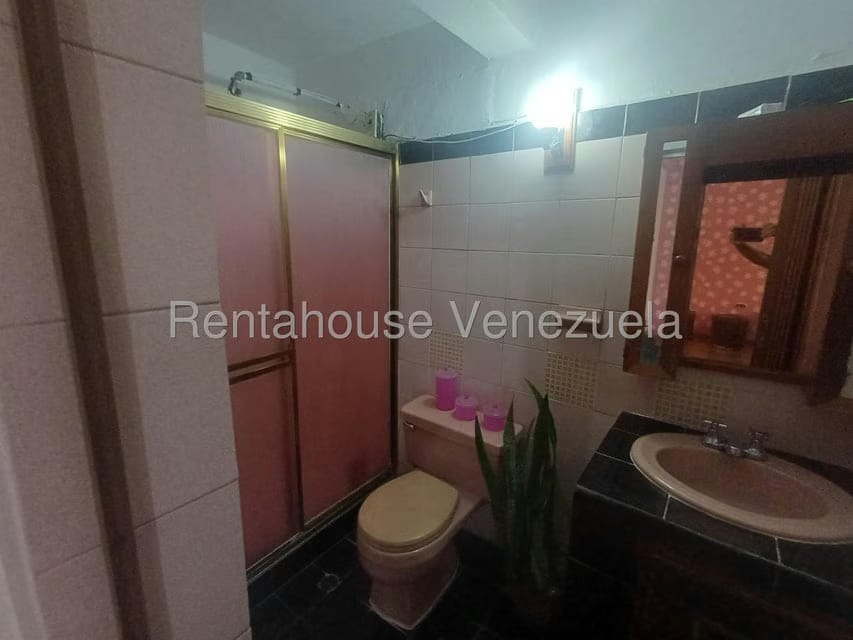 Casa (Multipes Niveles) en Venta en Catia, Distrito Metropolitano - 39