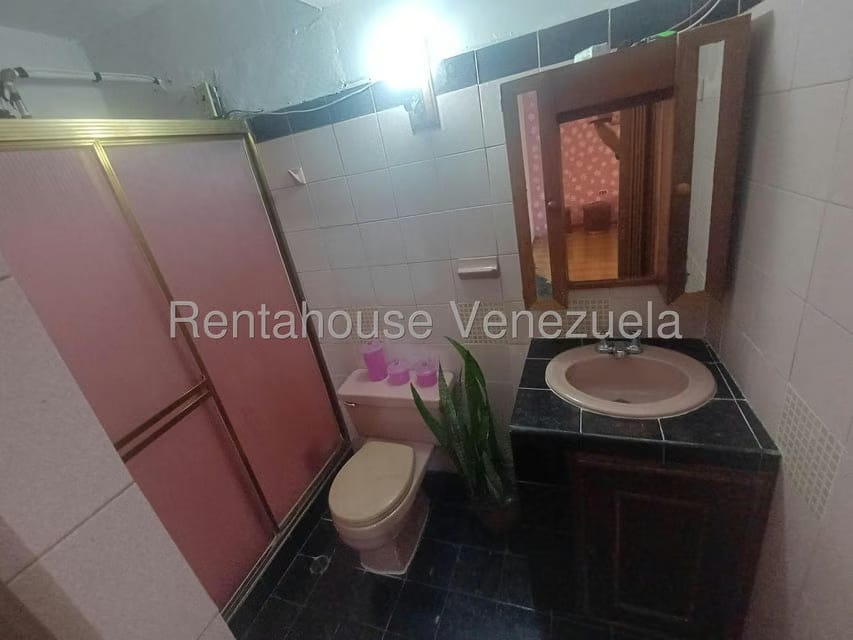 Casa (Multipes Niveles) en Venta en Catia, Distrito Metropolitano - 40