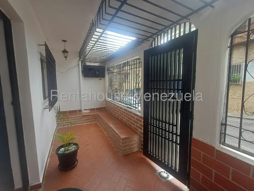 Casa (Multipes Niveles) en Venta en Catia, Distrito Metropolitano - 5