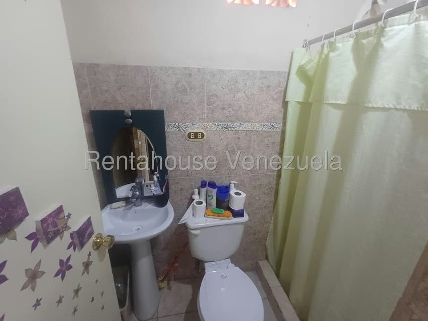 Casa (Multipes Niveles) en Venta en Catia, Distrito Metropolitano - 48