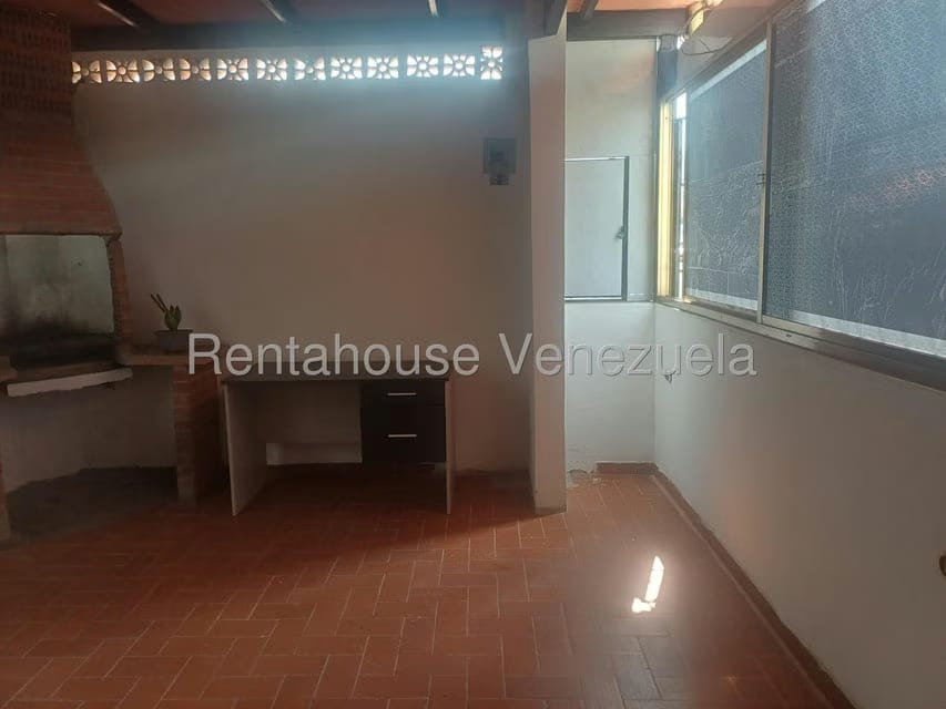 Casa (Multipes Niveles) en Venta en Catia, Distrito Metropolitano - 53