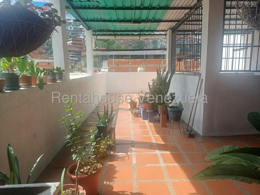 Casa (Multipes Niveles) en Venta en Catia, Distrito Metropolitano - 54