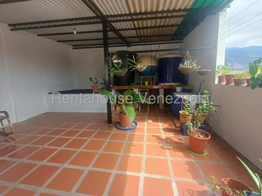 Casa (Multipes Niveles) en Venta en Catia, Distrito Metropolitano - 57