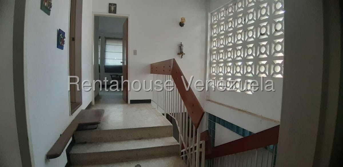 Casa (Multipes Niveles) en Venta en Santa Sofia, Distrito Metropolitano - 11