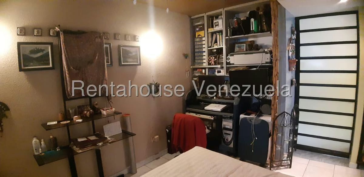 Casa (Multipes Niveles) en Venta en Santa Sofia, Distrito Metropolitano - 101