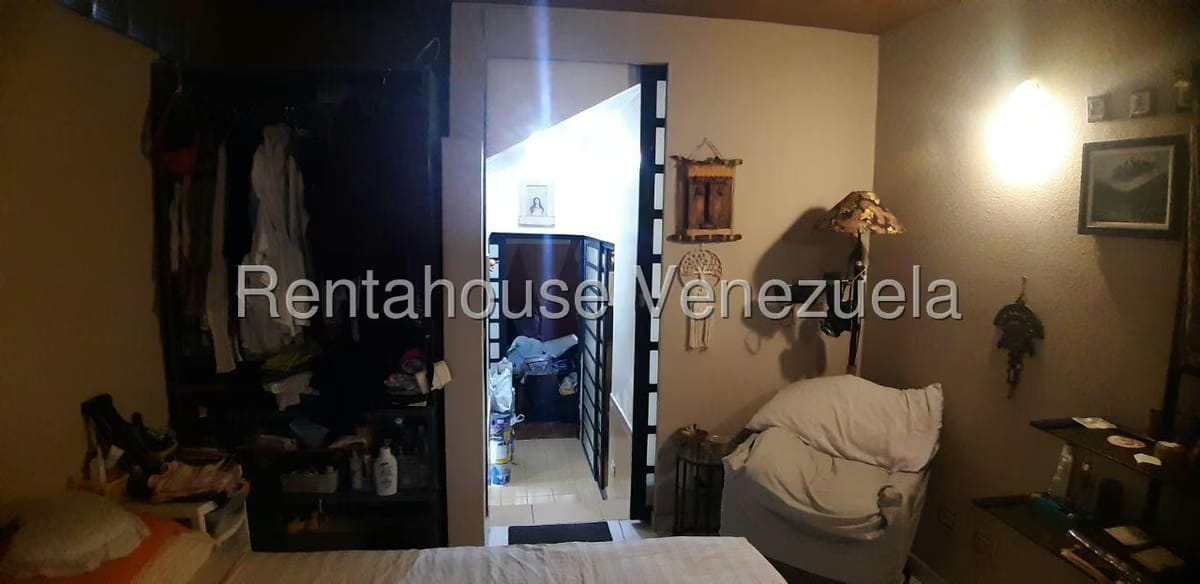 Casa (Multipes Niveles) en Venta en Santa Sofia, Distrito Metropolitano - 105