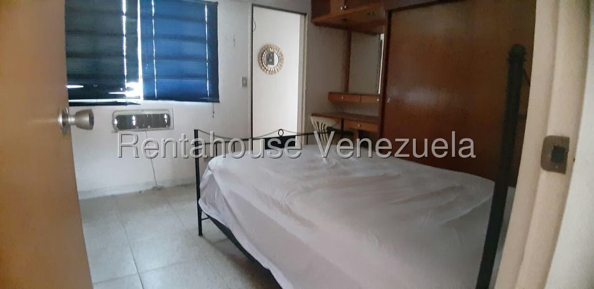 Casa (Multipes Niveles) en Venta en Santa Sofia, Distrito Metropolitano - 12