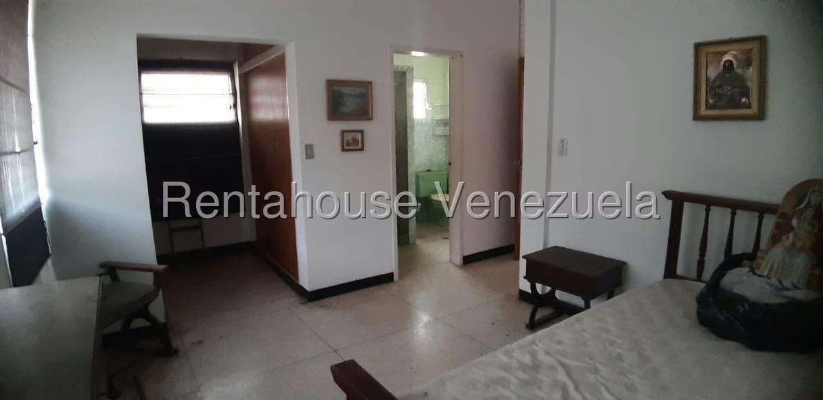 Casa (Multipes Niveles) en Venta en Santa Sofia, Distrito Metropolitano - 26